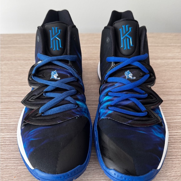 Duke Kyrie Nike basketball shoes